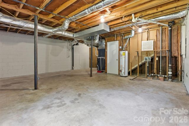 6742 Wild Turkey Lane, Charlotte, NC 28214