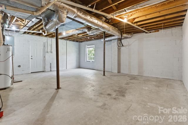 6742 Wild Turkey Lane, Charlotte, NC 28214