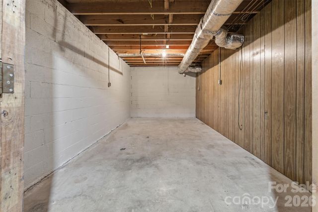 6742 Wild Turkey Lane, Charlotte, NC 28214
