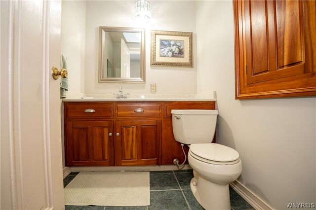 10775 Main Street, Clarence, NY 14031