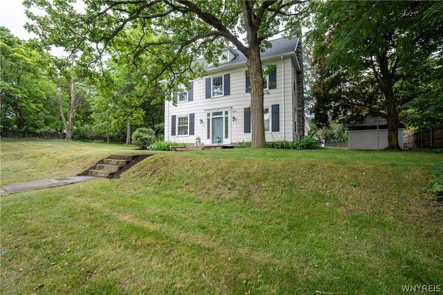 10775 Main Street, Clarence, NY 14031