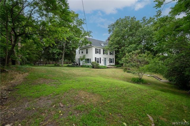 10775 Main Street, Clarence, NY 14031