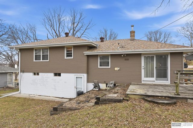 4628 Crestline Street, Omaha, NE 68134