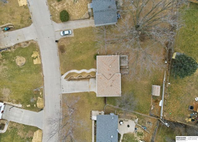 4628 Crestline Street, Omaha, NE 68134