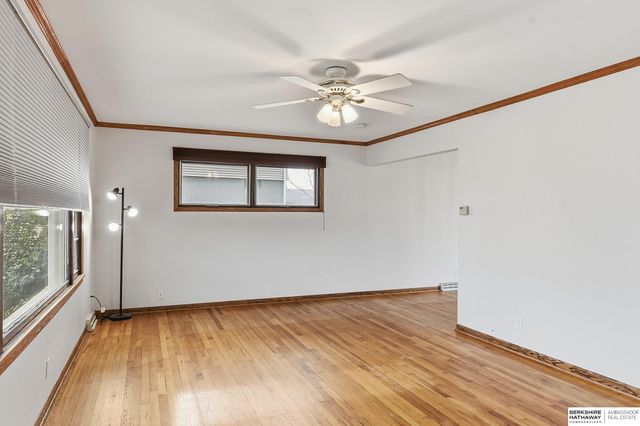 4628 Crestline Street, Omaha, NE 68134