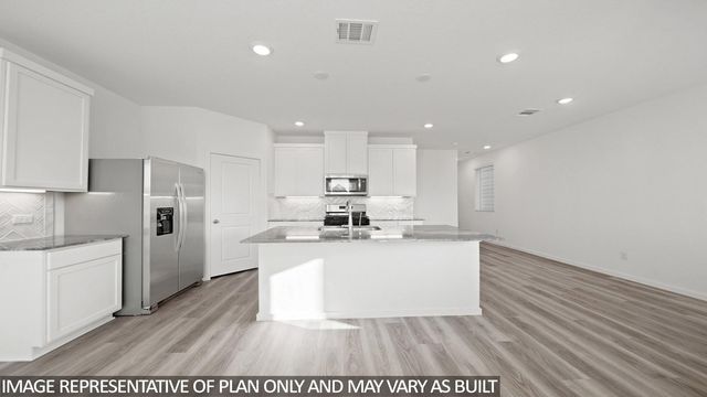 220 Flying Tiger TRL, Jarrell, TX 76537