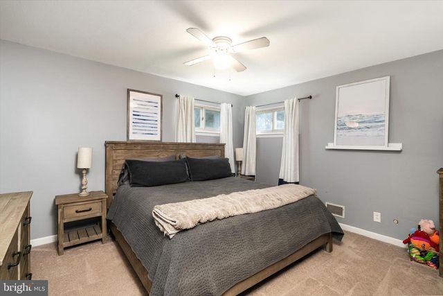 1 HASTINGS RD, Hamilton, NJ 08620