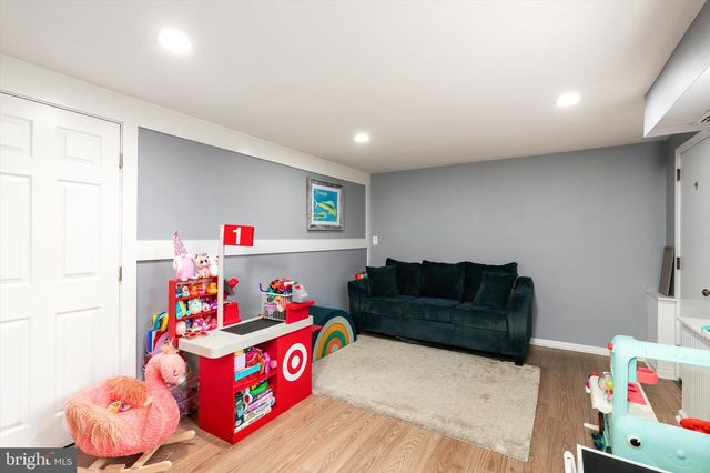 1 HASTINGS RD, Hamilton, NJ 08620