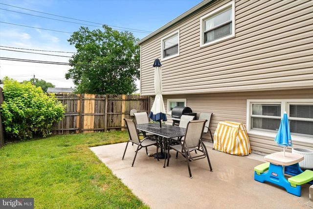 1 HASTINGS RD, Hamilton, NJ 08620
