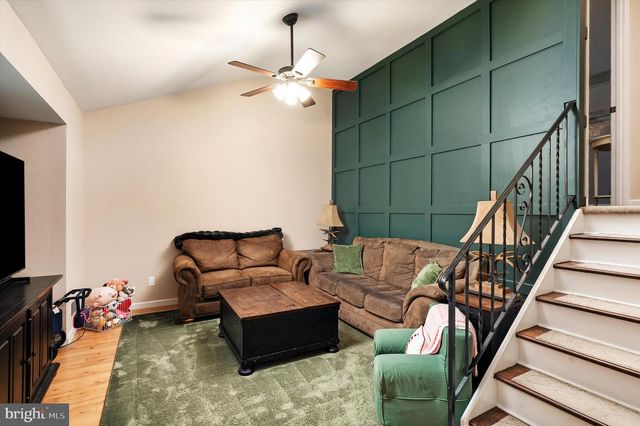 1 HASTINGS RD, Hamilton, NJ 08620