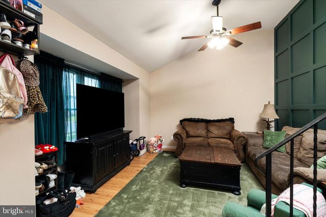 1 HASTINGS RD, Hamilton, NJ 08620