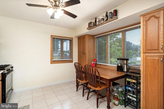 1 HASTINGS RD, Hamilton, NJ 08620