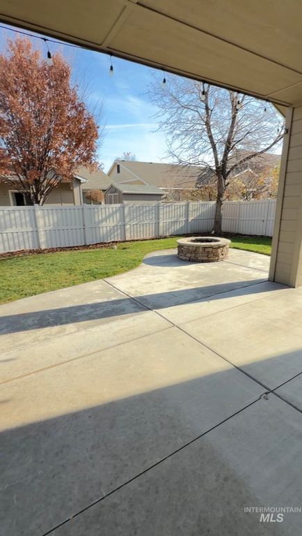 4678 N Elmstone Drive, Meridian, ID 83646 photo 13