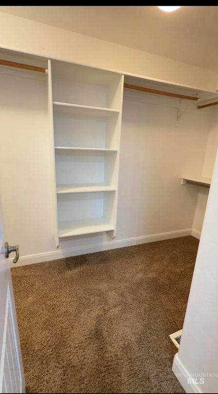 4678 N Elmstone Drive, Meridian, ID 83646 photo 8