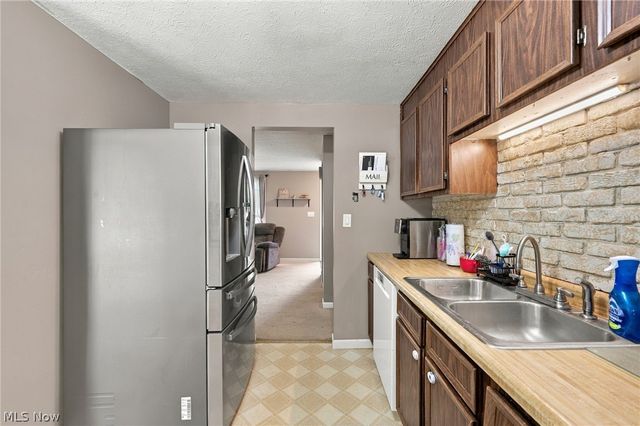1035 Burntwood Drive, Medina, OH 44256