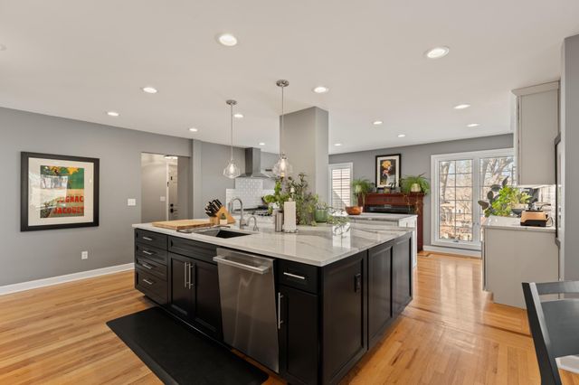 1122 Foxcroft Lane SW, Rochester, MN 55902