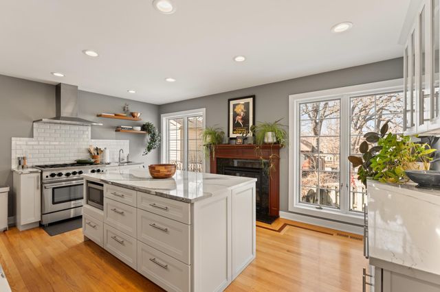 1122 Foxcroft Lane SW, Rochester, MN 55902