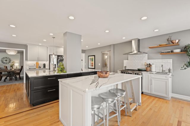 1122 Foxcroft Lane SW, Rochester, MN 55902