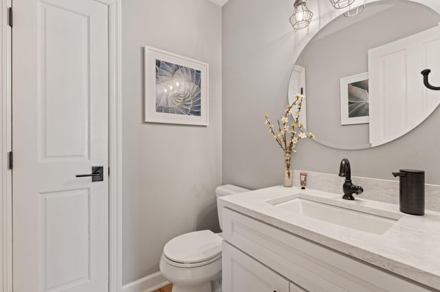 1122 Foxcroft Lane SW, Rochester, MN 55902