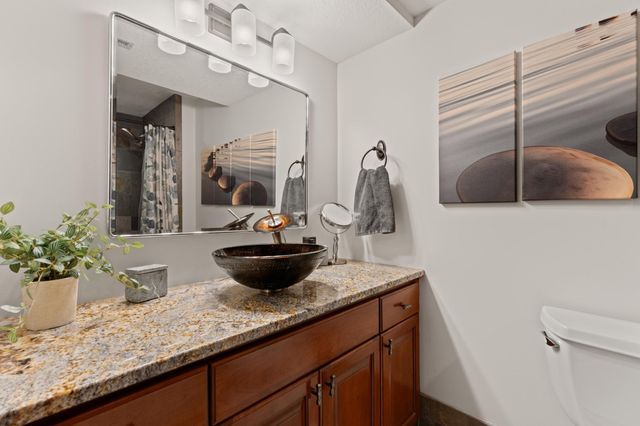 1122 Foxcroft Lane SW, Rochester, MN 55902