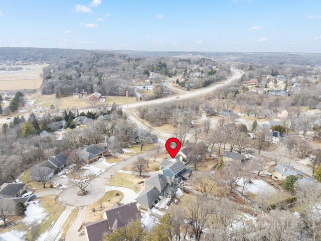 1122 Foxcroft Lane SW, Rochester, MN 55902