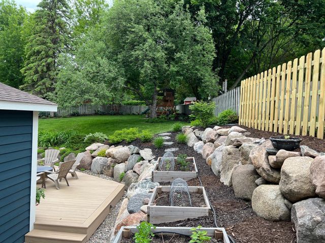 1122 Foxcroft Lane SW, Rochester, MN 55902