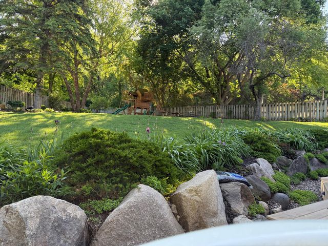 1122 Foxcroft Lane SW, Rochester, MN 55902