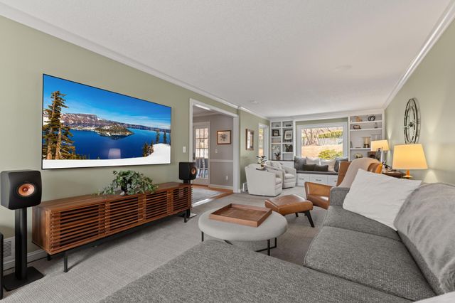 1122 Foxcroft Lane SW, Rochester, MN 55902