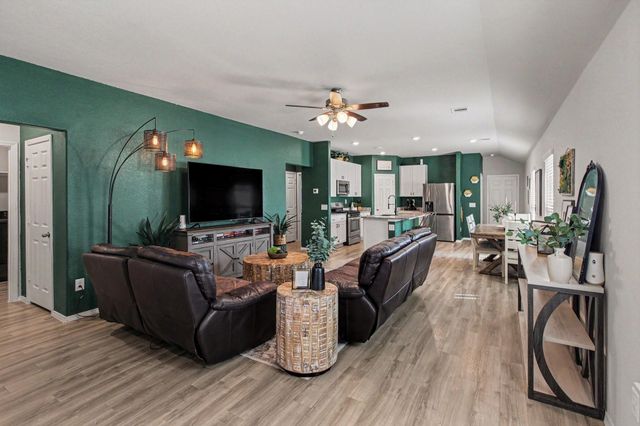 1974 Hidden Cedar Drive, Conroe, TX 77301