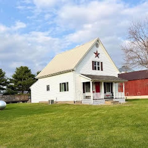 5429 Columbia Road, Heyworth, IL 61745