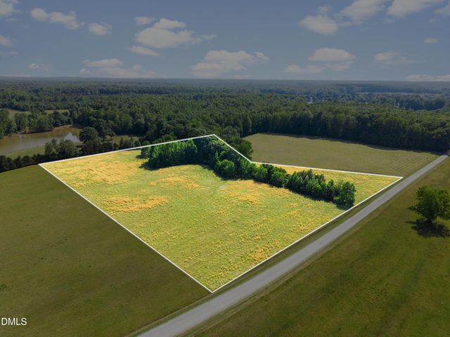 3 Deer Run Trail, Hillsborough, NC 27278