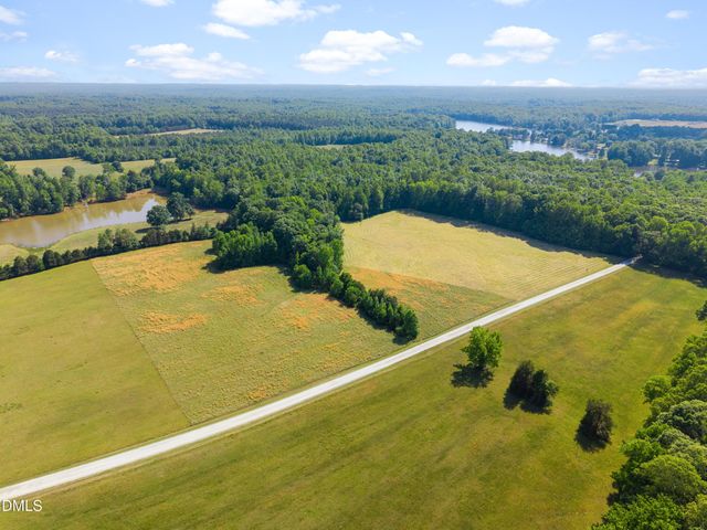 3 Deer Run Trail, Hillsborough, NC 27278