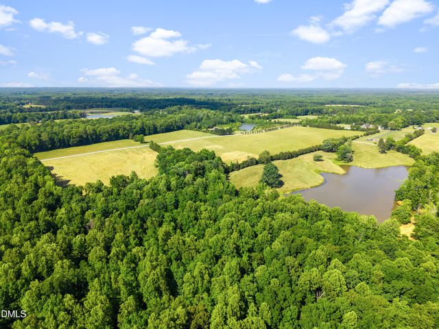 3 Deer Run Trail, Hillsborough, NC 27278
