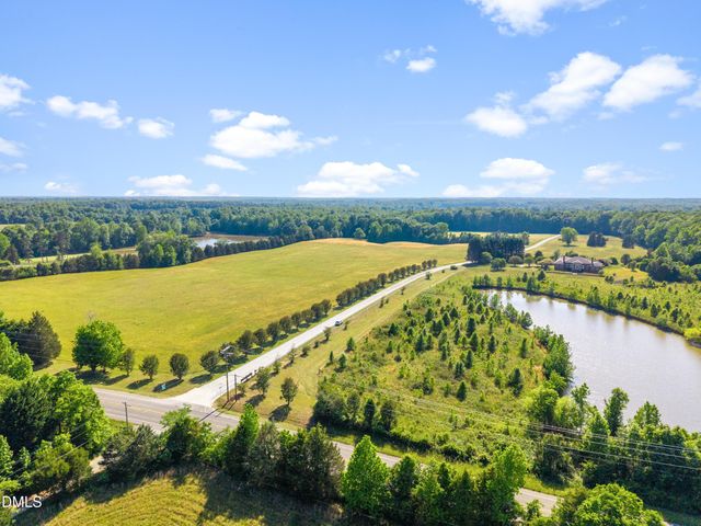 3 Deer Run Trail, Hillsborough, NC 27278