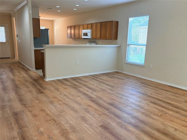 318 Crockett LOOP, Georgetown, TX 78633