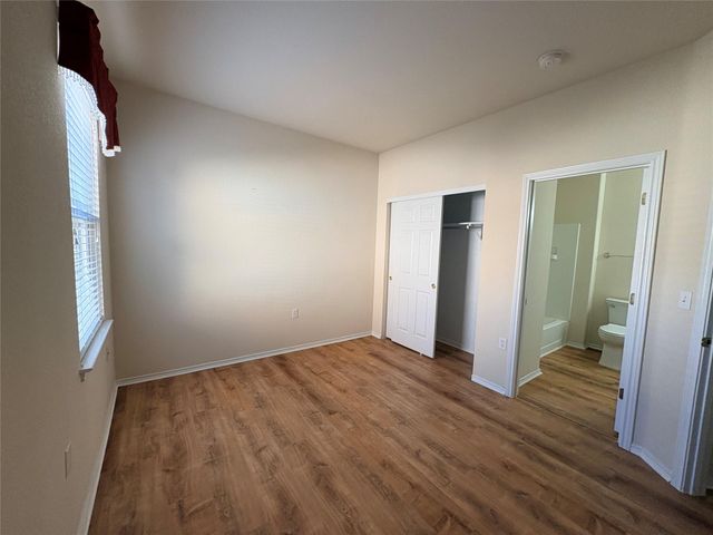 318 Crockett LOOP, Georgetown, TX 78633