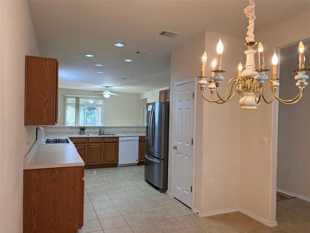 318 Crockett LOOP, Georgetown, TX 78633