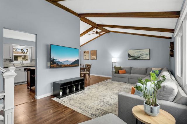 9724 Jackson Street NE, Blaine, MN 55434