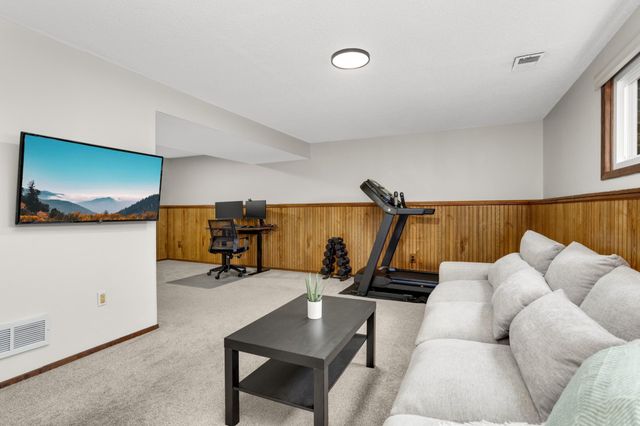 9724 Jackson Street NE, Blaine, MN 55434