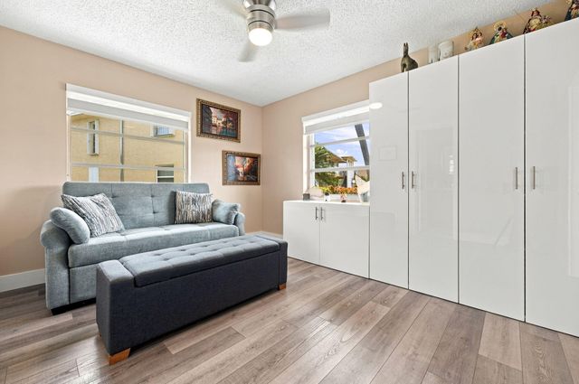 2400 Malayan Drive 94-D, Delray Beach, FL 33445