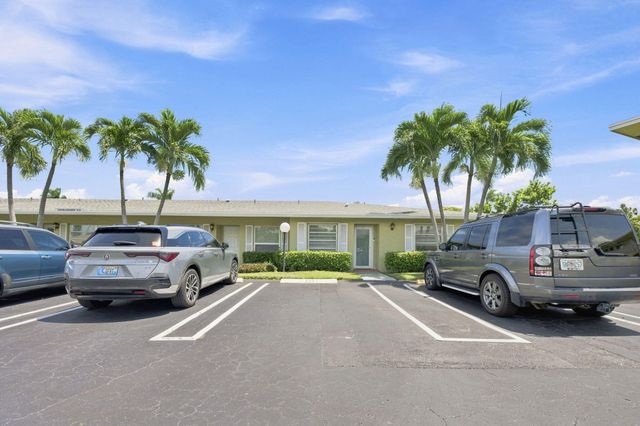 2400 Malayan Drive 94-D, Delray Beach, FL 33445