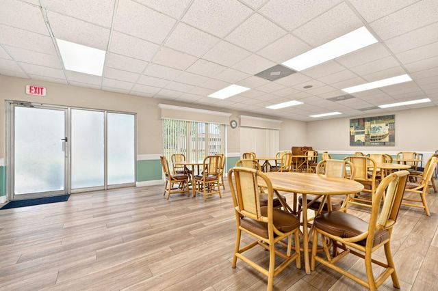 2400 Malayan Drive 94-D, Delray Beach, FL 33445