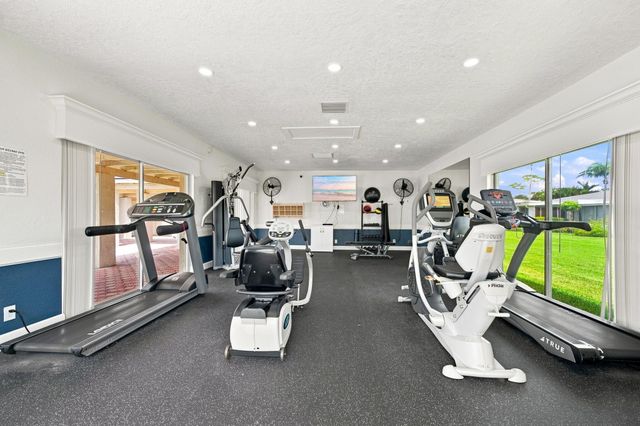 2400 Malayan Drive 94-D, Delray Beach, FL 33445