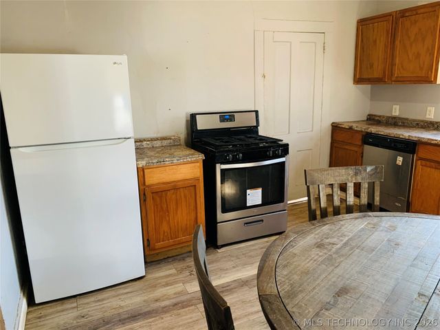 322 E Jackson, Mcalester, OK 74501