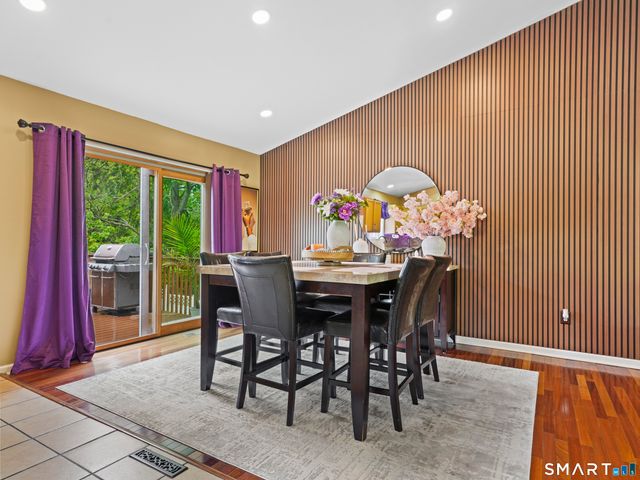 37 Kingswood Drive, New Haven, CT 06513