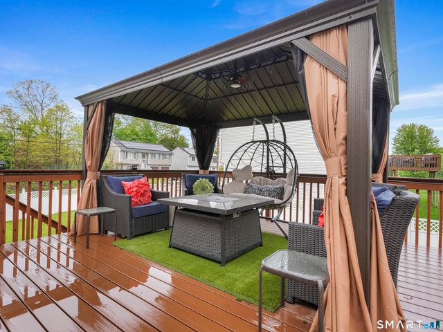37 Kingswood Drive, New Haven, CT 06513