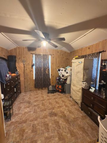 310 SE 3rd St, Andrews, TX 79714