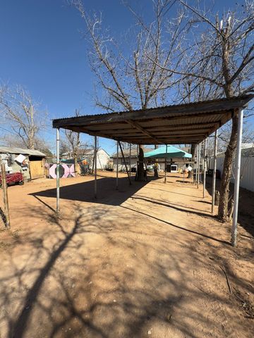 310 SE 3rd St, Andrews, TX 79714