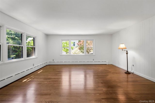 14 Jones Place, White Plains, NY 10606