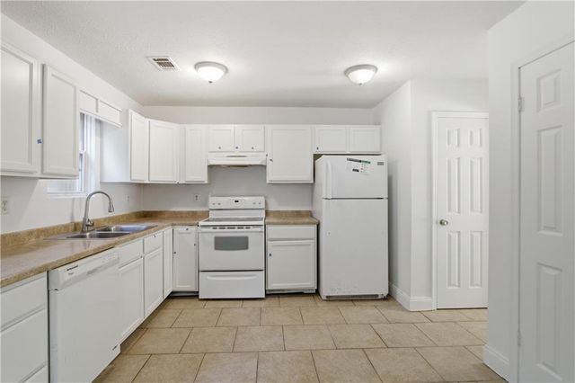 8544 Westchester Drive, Douglasville, GA 30134